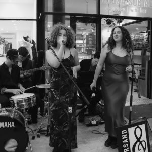 5 Live Music Venues on Hastings Street Noosa