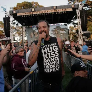 Aussies speak out about Michael Franti sexual abuse allegations