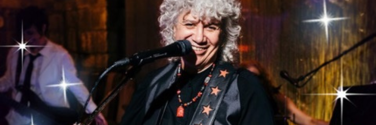 A photo of local artist Vix at Nambour RSL.