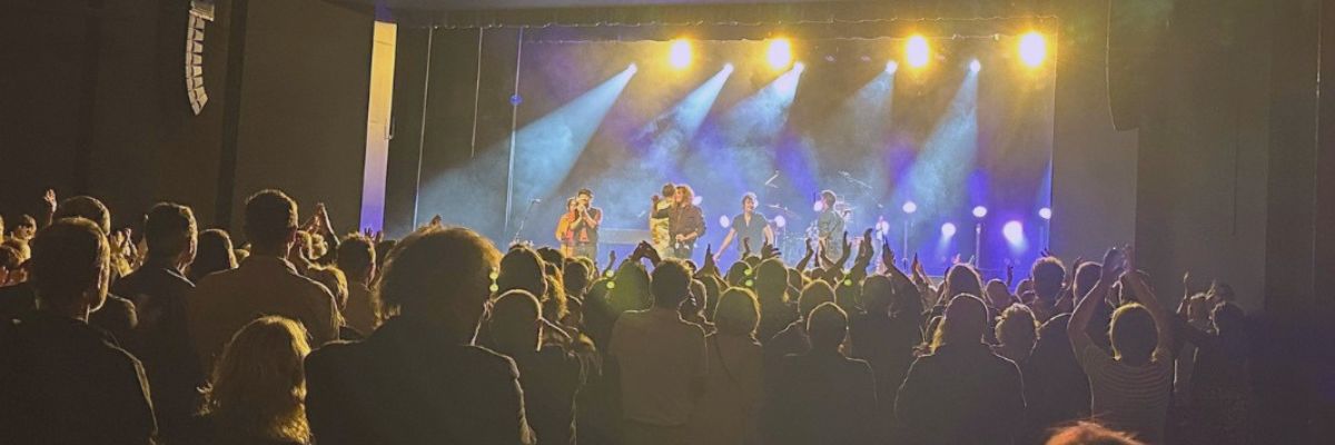 A photo of a large crowd at The Events Centre at Caloundra.