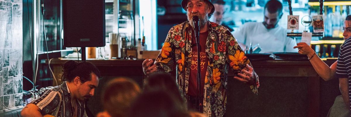 Photo of a performer at Mr Drifter in Noosa.