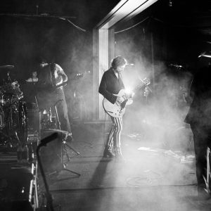 JET announce Coolum show at Blackflag Brewing