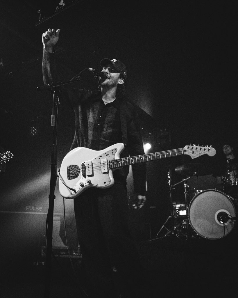 Live music at Pulse Bar during Dear Seattle's Sunshine Coast show. Photo: Lewis Venz.