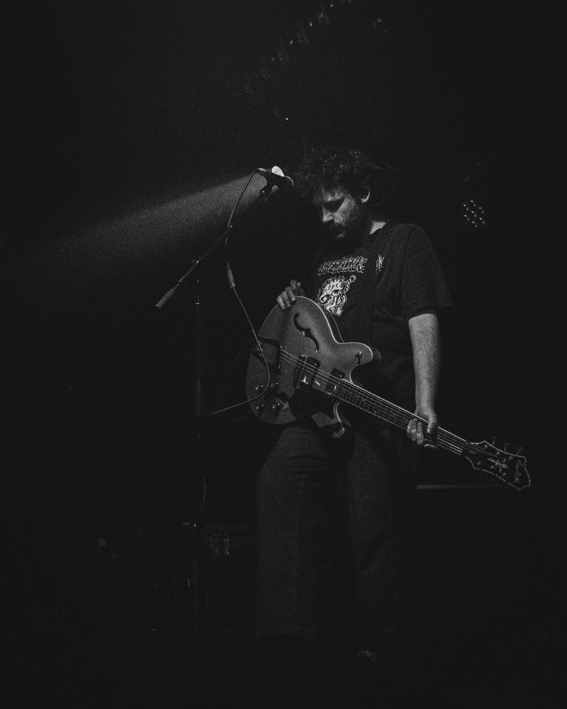 Dear Seattle live on the Sunshine Coast. Photo: Lewis Venz.